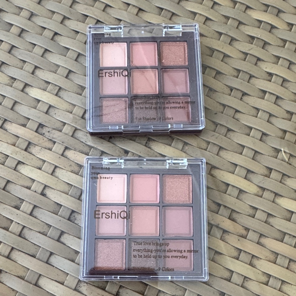 ErshiQ Eyeshadow Palette